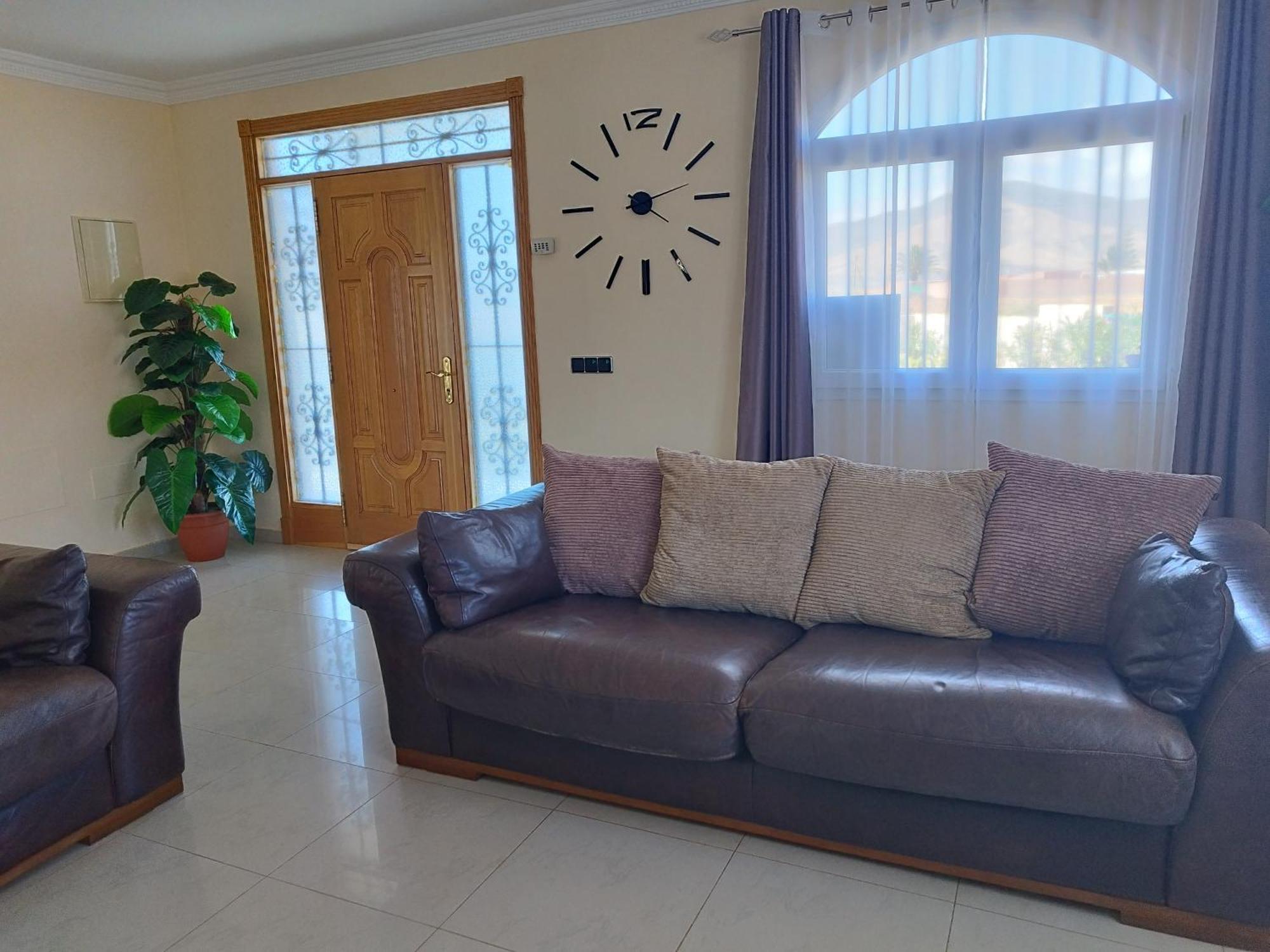 Villa Casa Del Sol 3 Bedroom Villa With Private Solar Covered 12M X 6M Pool Minimum Stay 7 Nights Chromecast And Wifi Throughout The Property Triquivijate Exterior foto