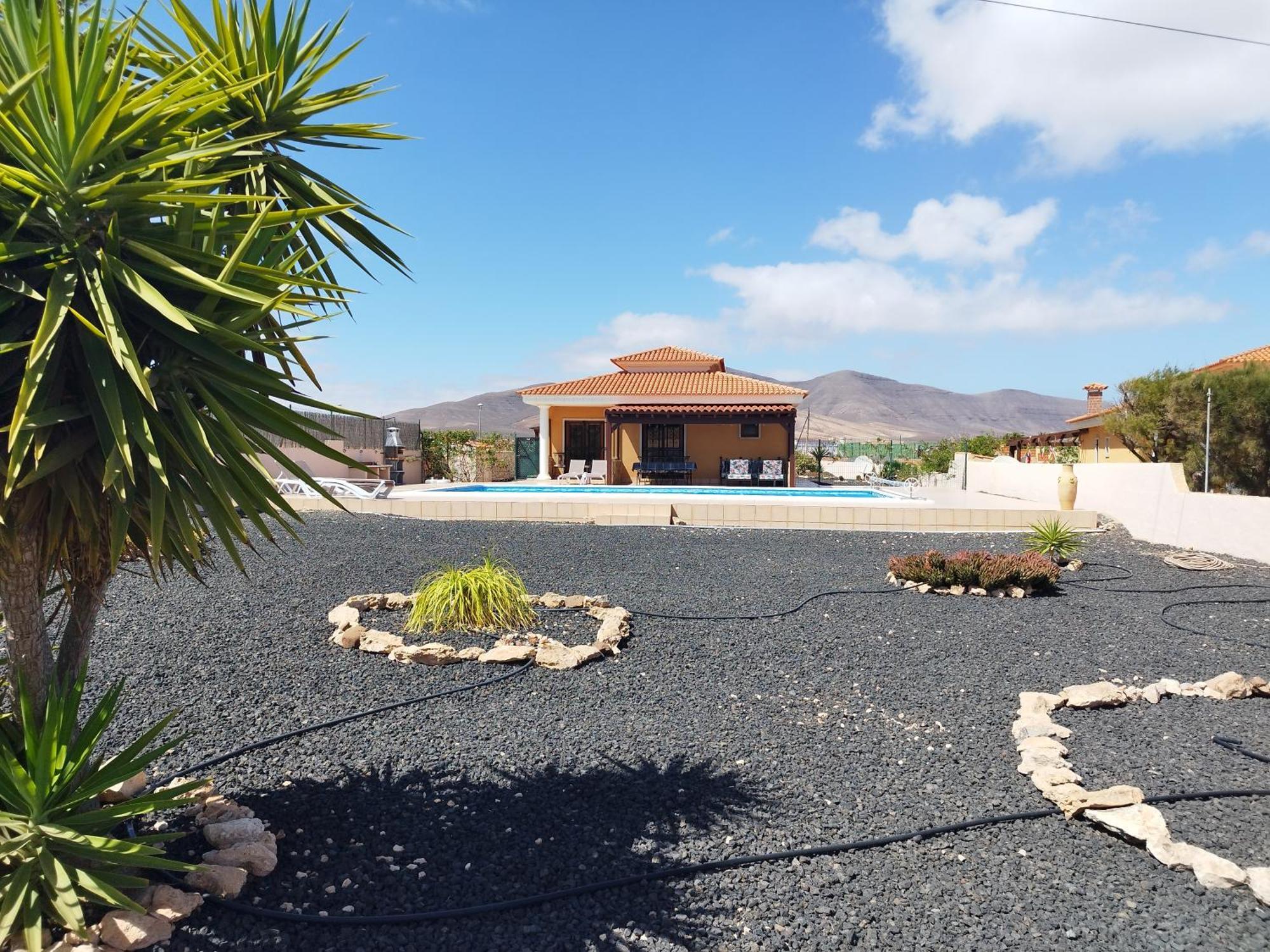 Villa Casa Del Sol 3 Bedroom Villa With Private Solar Covered 12M X 6M Pool Minimum Stay 7 Nights Chromecast And Wifi Throughout The Property Triquivijate Exterior foto